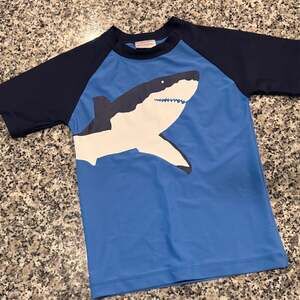 Hanna Andersson Boys Blue Shark Long Sleeve Swim Rash Guard 130cm US 8